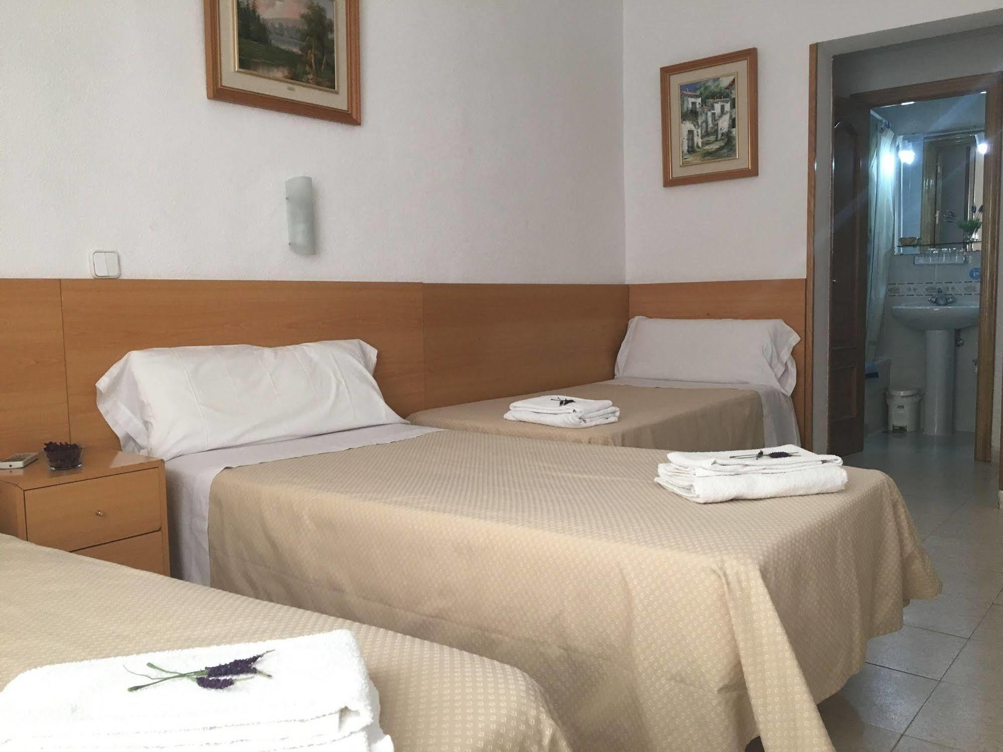 Hostal R. Lido Madri Exterior foto