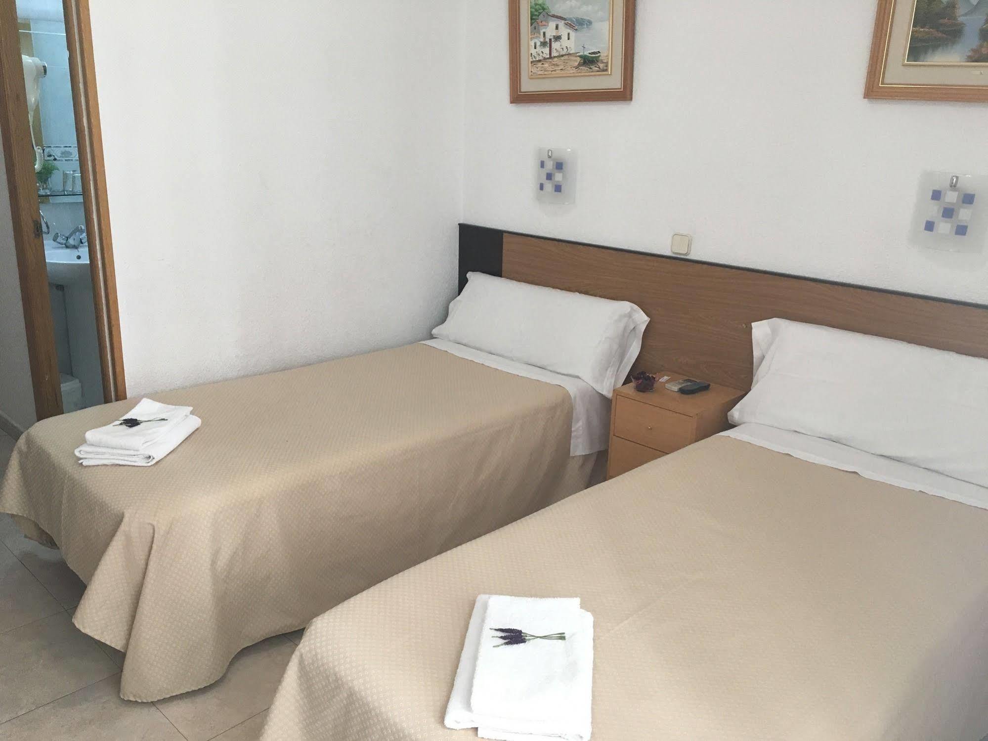 Hostal R. Lido Madri Exterior foto